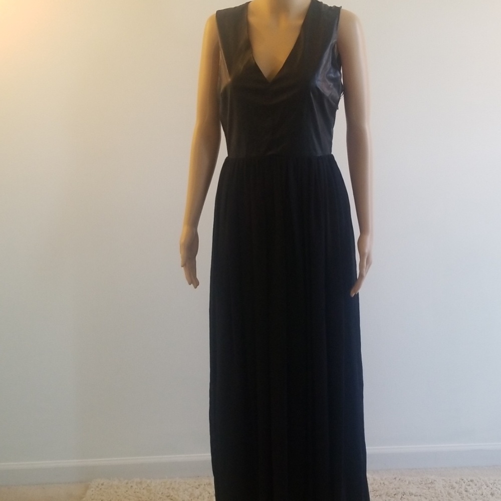 Zuri Zuri Dressy Maxi - Picture 1 of 8